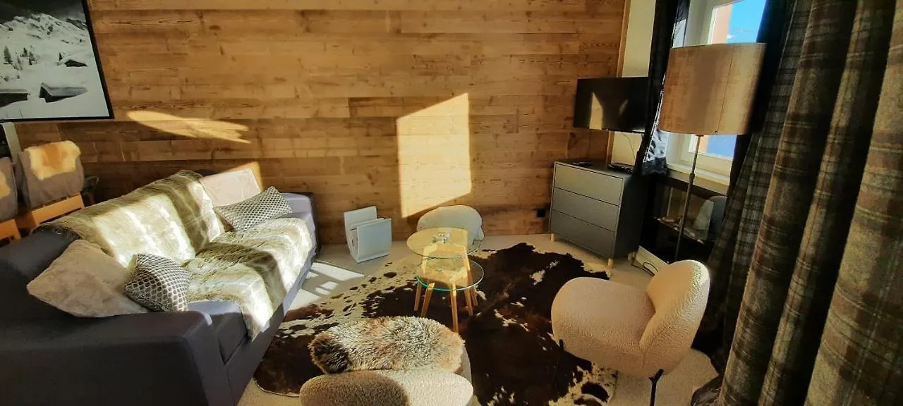 40M2 - Ski Aux Pieds - La Tania - Parking Couvert Apartment