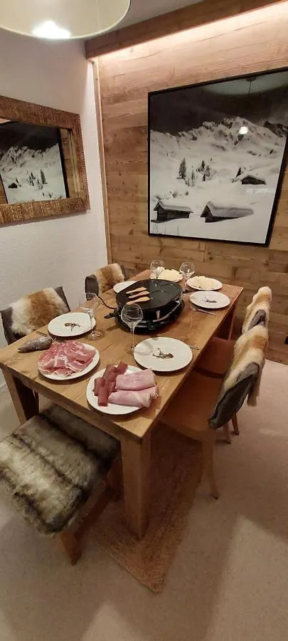 40M2 - Ski Aux Pieds - La Tania - Parking Couvert Apartment