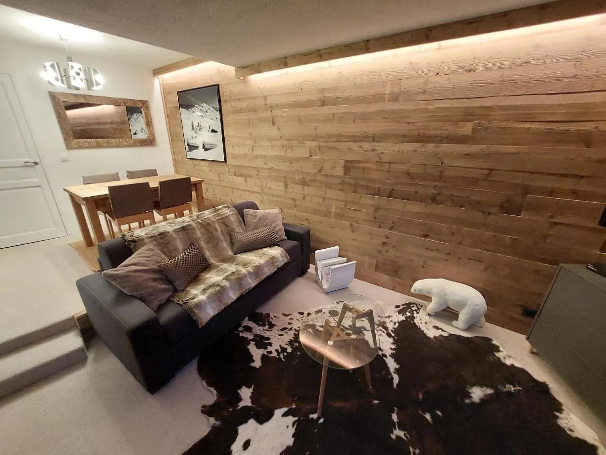 40M2 - Ski Aux Pieds - La Tania - Parking Couvert