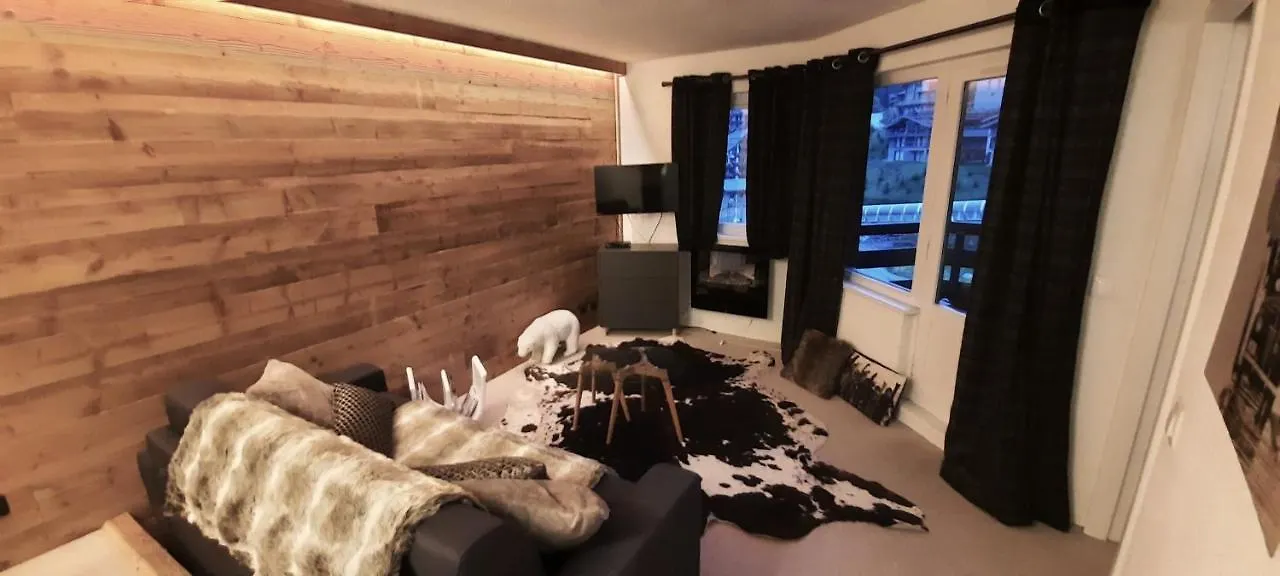 40M2 - Ski Aux Pieds - La Tania - Parking Couvert